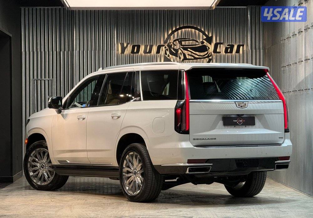 ESCALADE PREMIUM LUXURY1