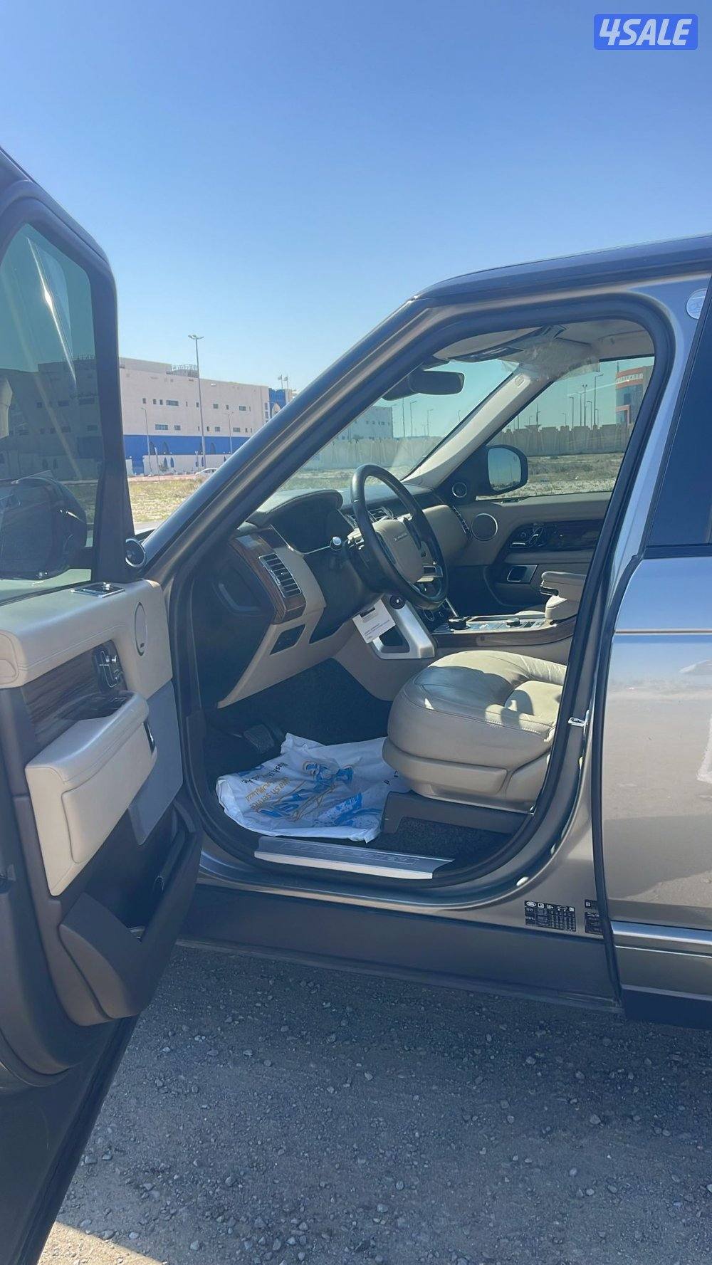 للبيع رنج روفر فوج سوبر جارج موديل 20184