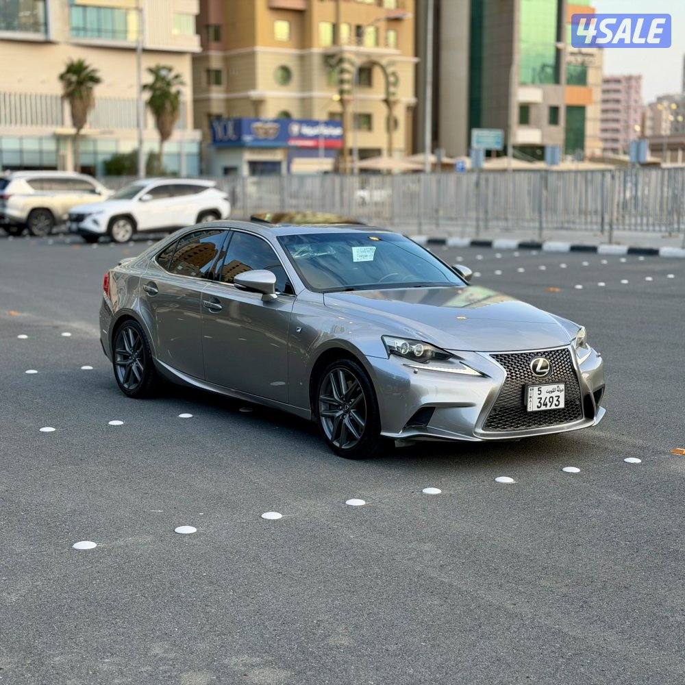 لكزس Isf 350 SPORT موديل 2014 عداد 158 الف بحالة الوكالة2
