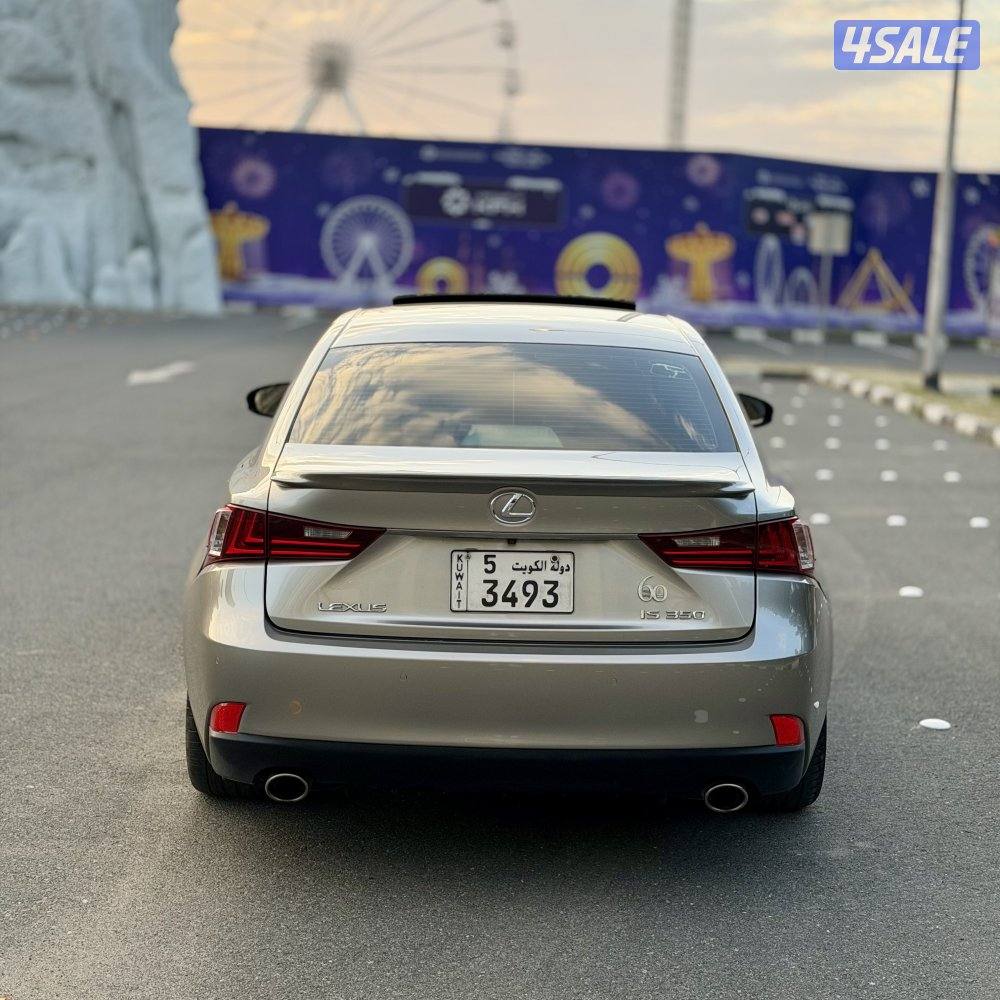 لكزس Isf 350 SPORT موديل 2014 عداد 158 الف بحالة الوكالة4