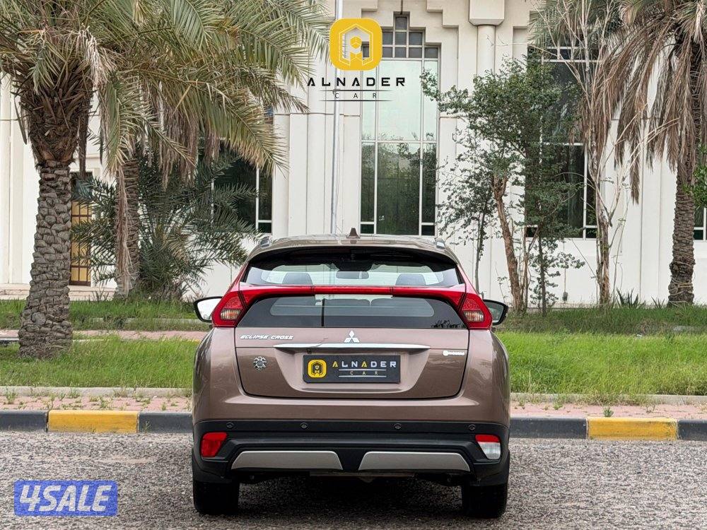 للبيع ميتسوبيشي ECLIPSE CROSS موديل 2018 وارد الملا4