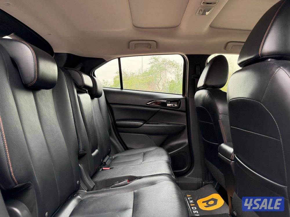 للبيع ميتسوبيشي ECLIPSE CROSS موديل 2018 وارد الملا12