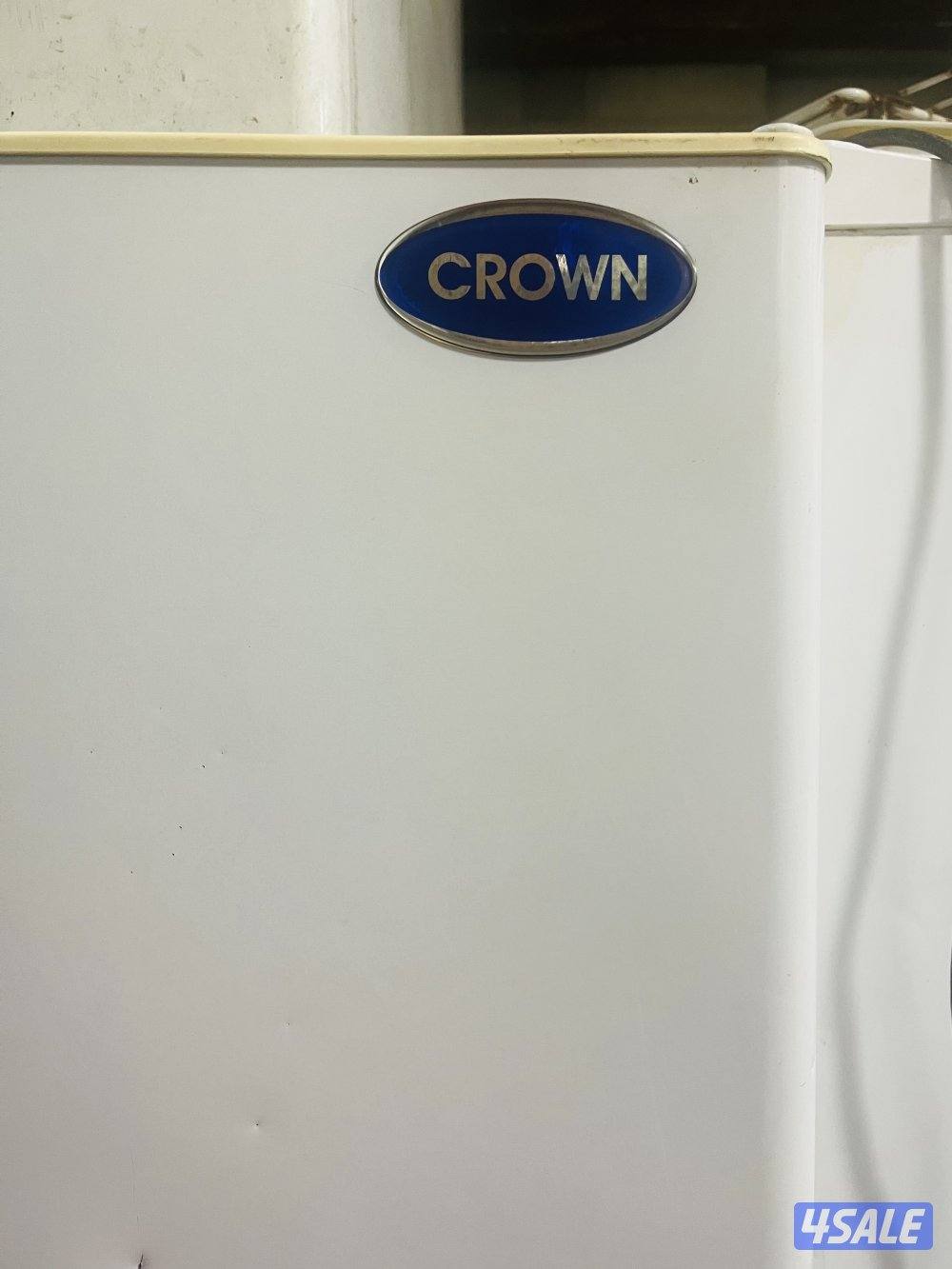 This is a crown large sized refrigerator2