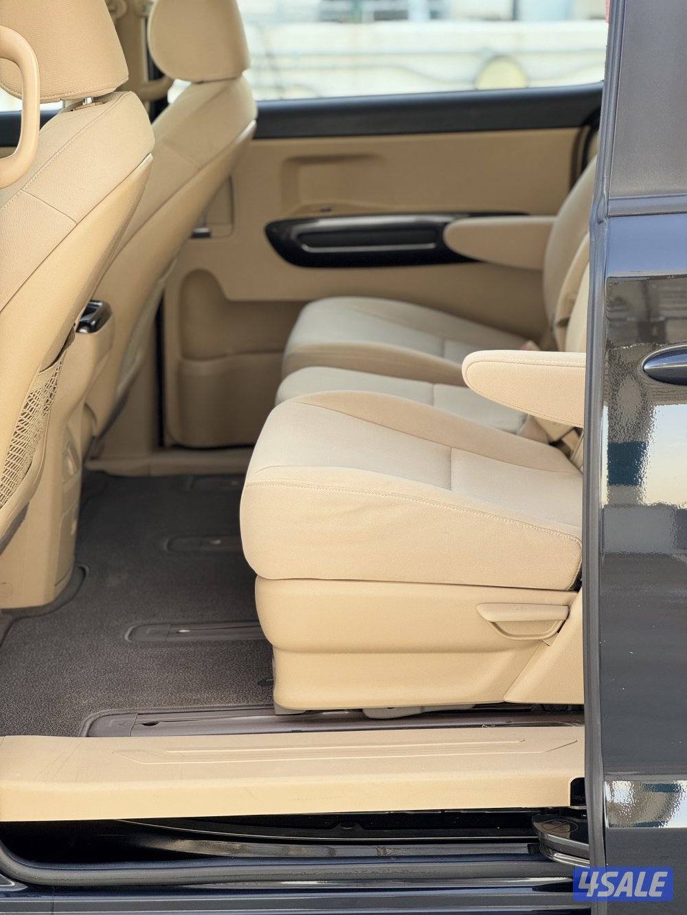 كيا كرنفال 2020 المطوع عداد 143 ألف كامل المواصفات6