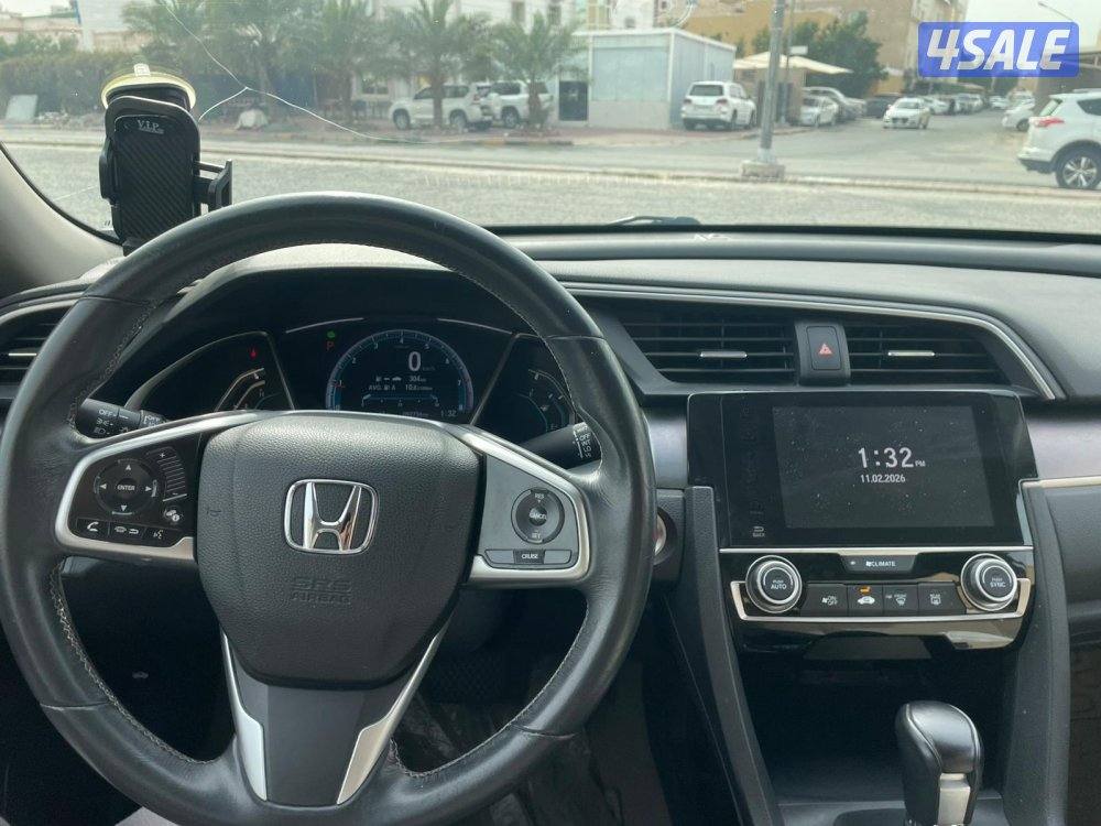 الدرجة الاولي 2000CC6