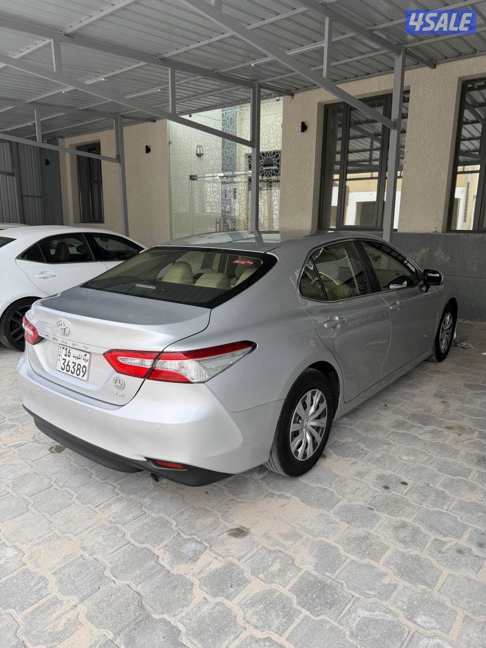 للبيع كامري 2018 عداد 1502