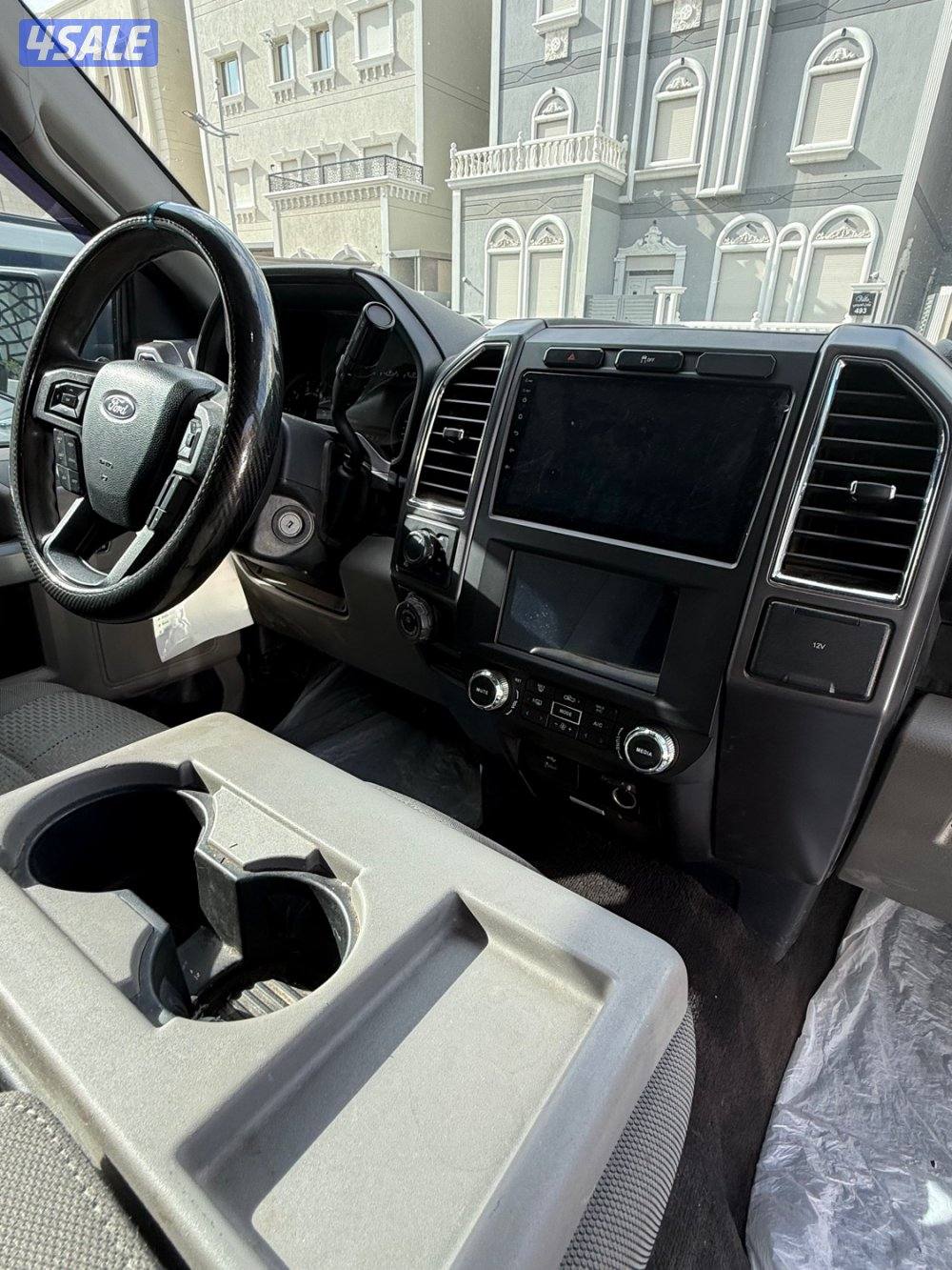 للبيع فورد وانيت5