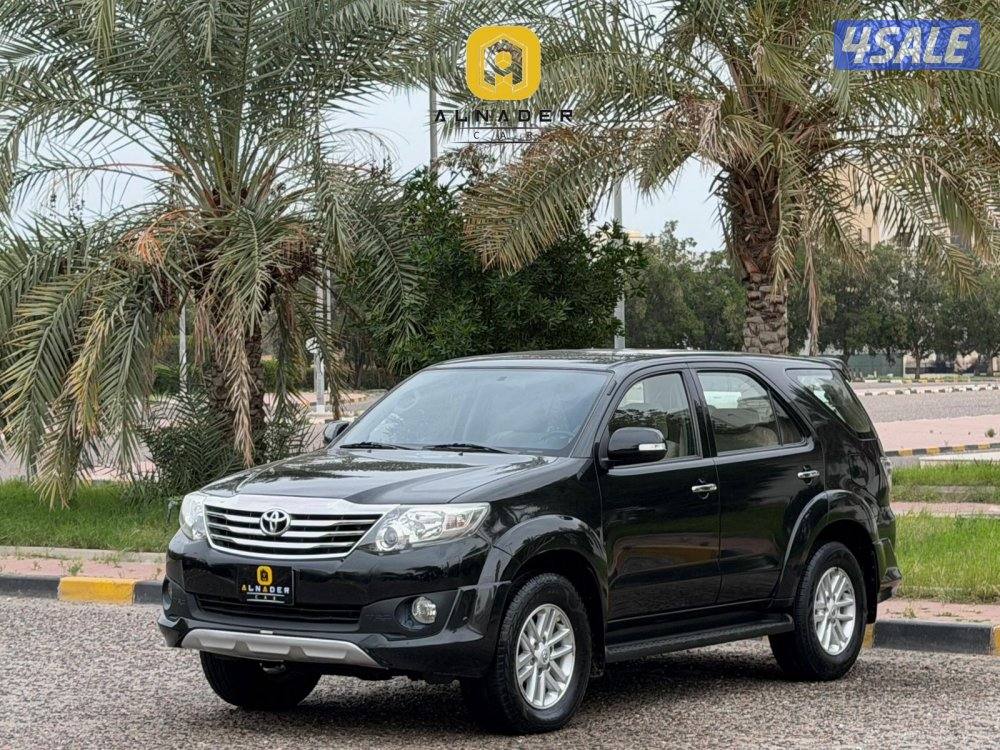 للبيع فورتنر SR5 TRD V4 موديل 2014  بحالة الوكاله0