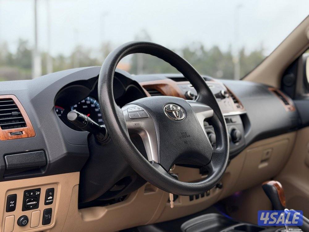 للبيع فورتنر SR5 TRD V4 موديل 2014  بحالة الوكاله7