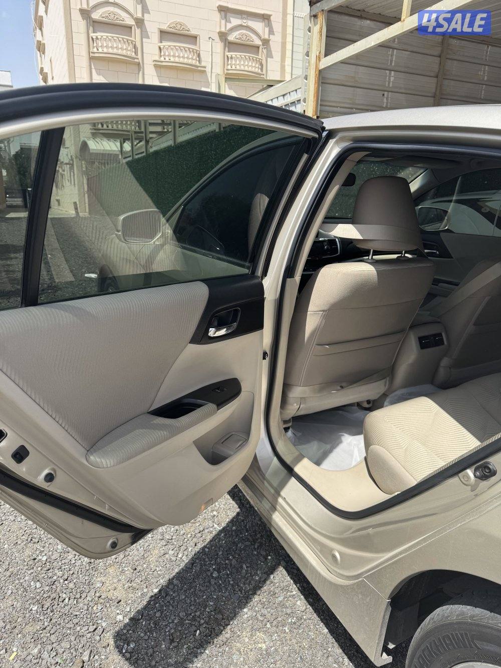 للبيع هوندا اكورد 2016 وارد الغانم شرط الفحص بحالة الوكالة5