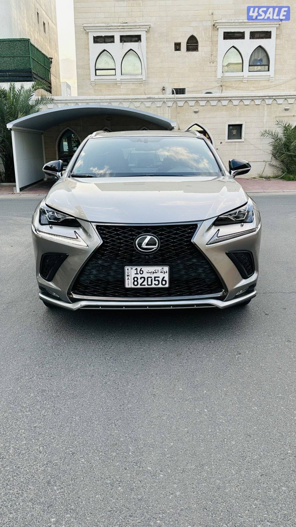 للبيع لكزس NX300F1