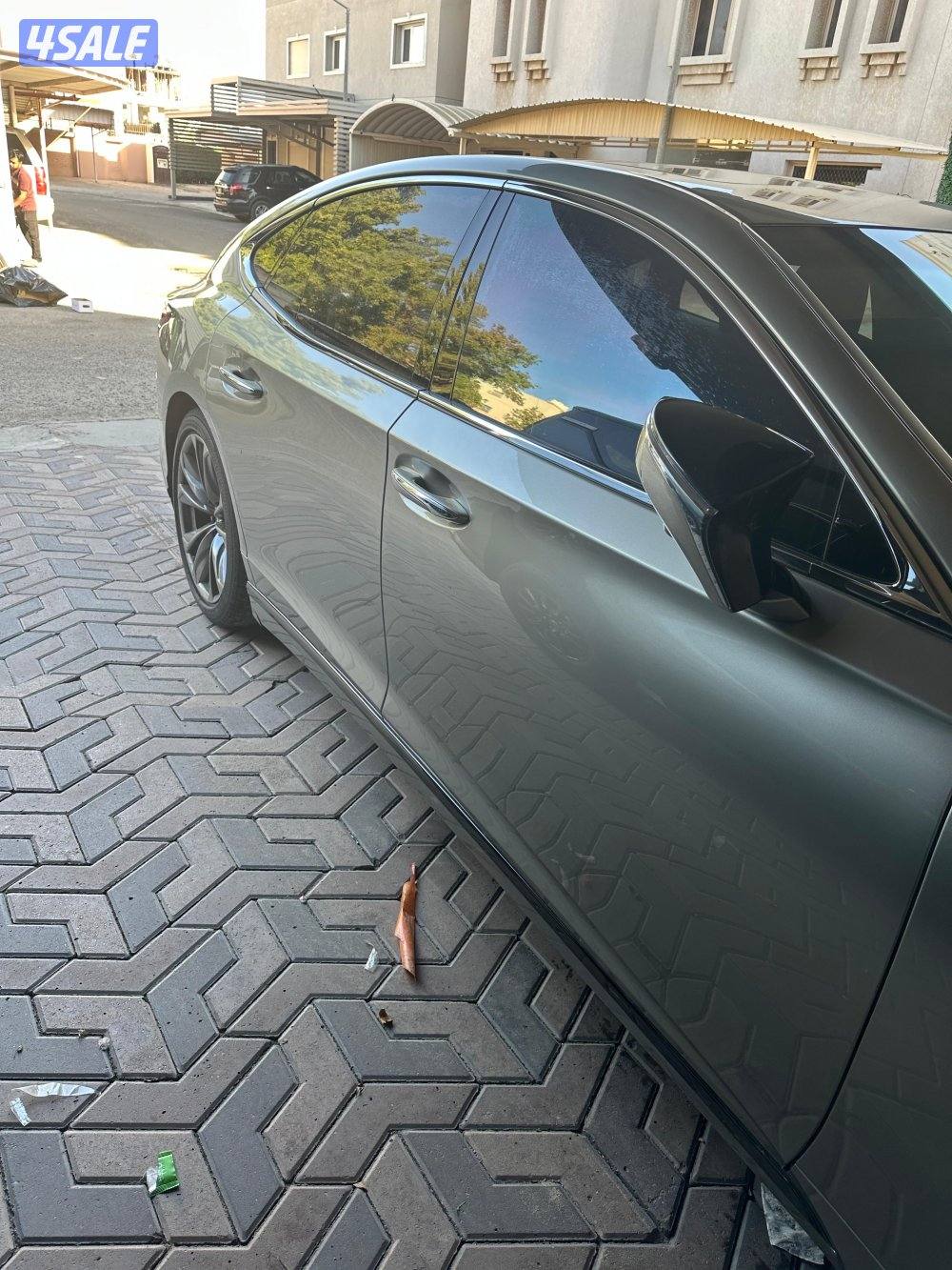 لكزز ال اس 500 سبورت ماشي 92000 صبغ الوكاله عدا مدقر يسار1