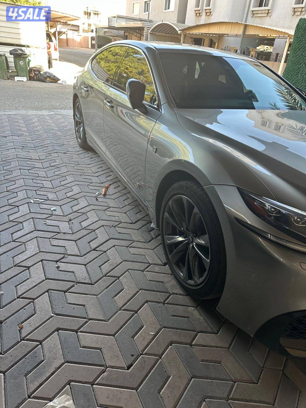 لكزز ال اس 500 سبورت ماشي 92000 صبغ الوكاله عدا مدقر يسار7