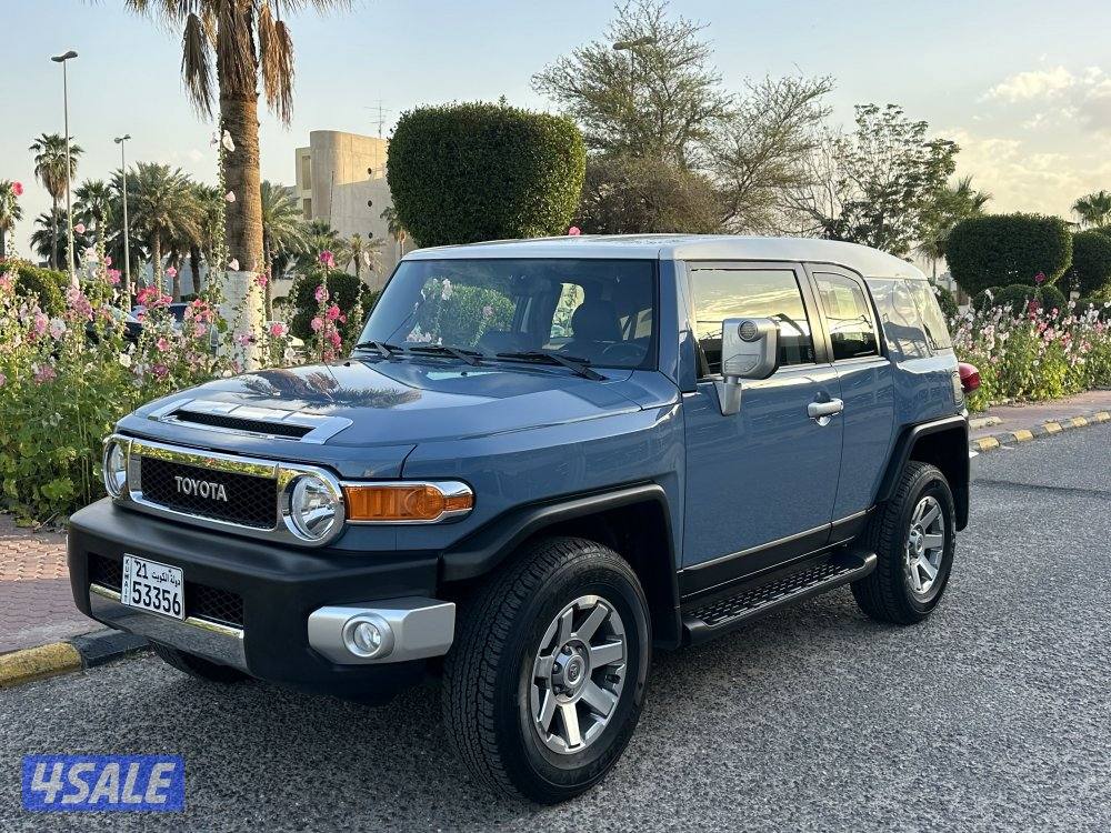 جيب تويوتا اف جي كروزر2022 ماشي 34شرط الفحص0