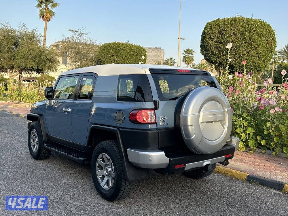 جيب تويوتا اف جي كروزر2022 ماشي 34شرط الفحص5