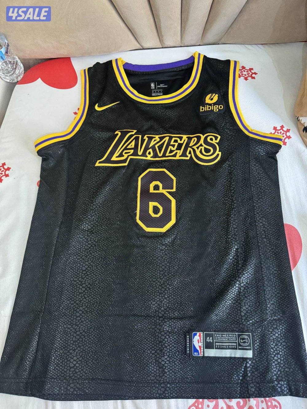 Lakers LeBron James #6 jersey0