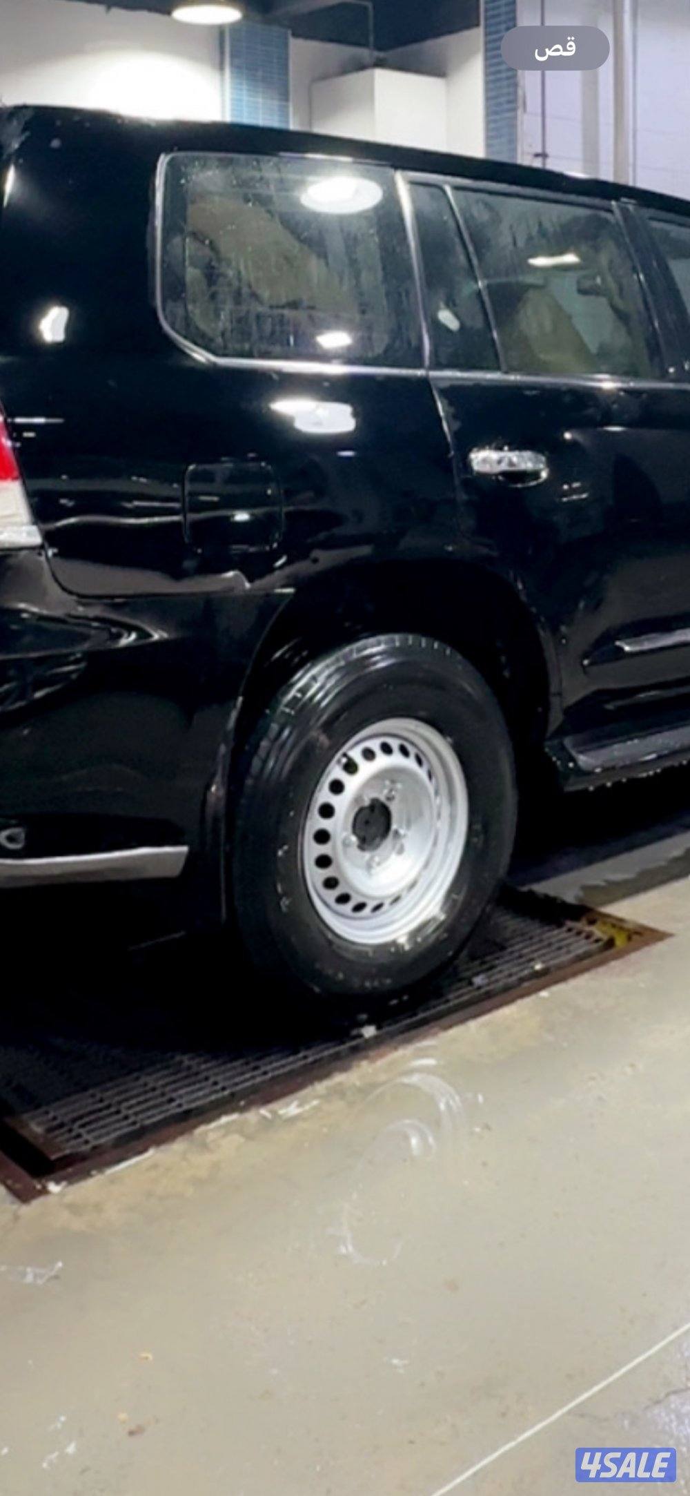 للبيع رنقات هلل خمس براغي اصليات مع اربع بوالين نص عمر اخر شهر ١٢ ٢٠٢٣0