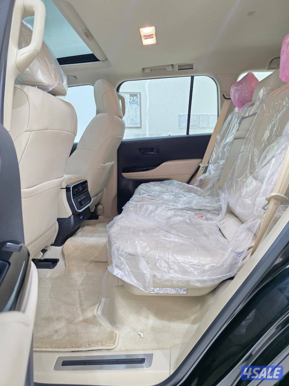 للبيع تويوتا لاندكروس GXR 4K بدون تيربو موديل 20255