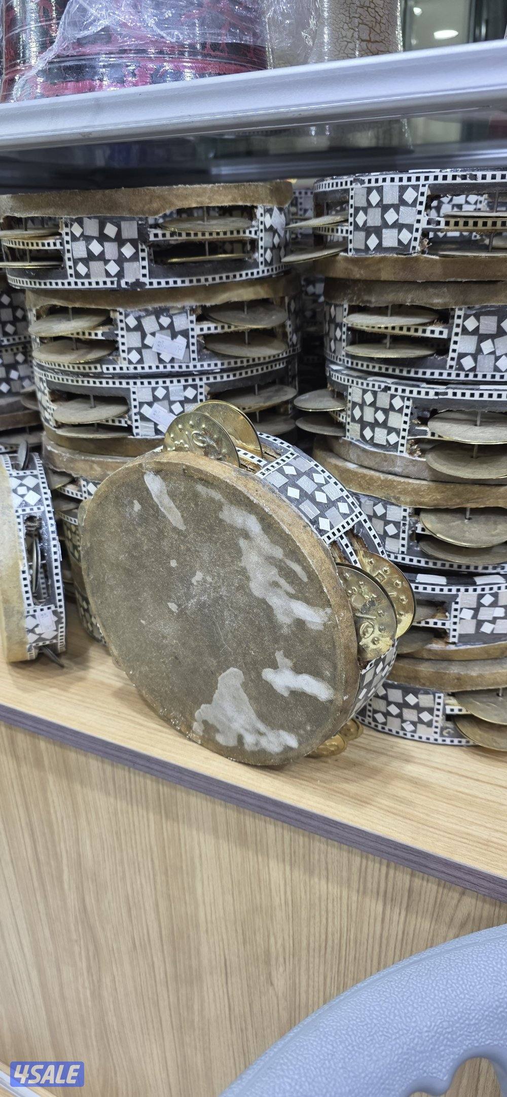 محل عود ومرواس حولي شارع بن خلدون مقابل ماكدونالدز بجوار المزيني0