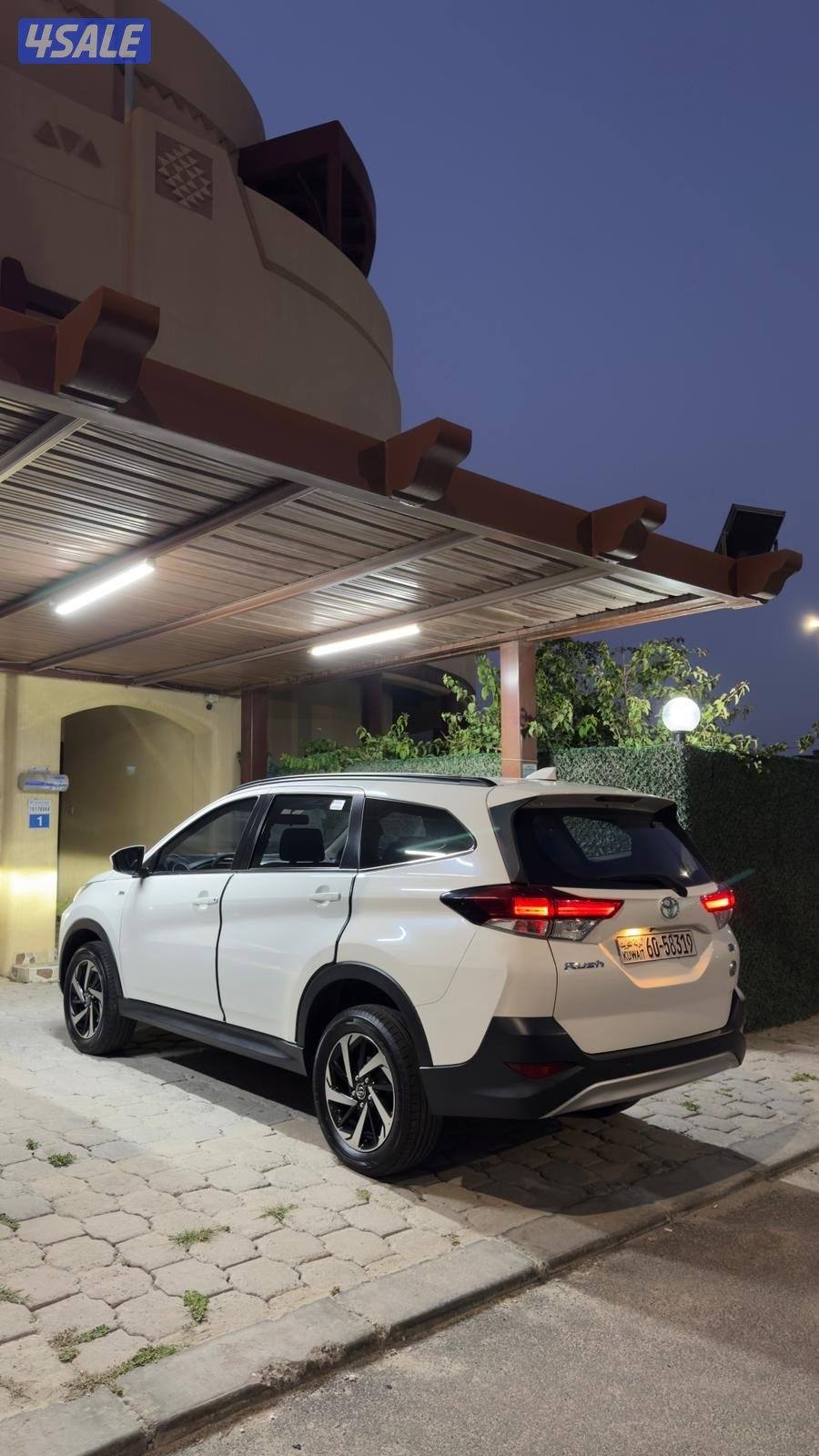 للبيع رش تويوتا موديل ٢٠٢٢5