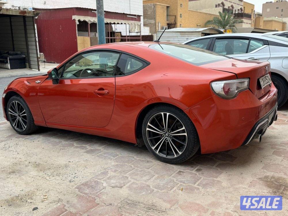 تويوتا 86 وارد الوكالة الساير عدادها 140 الف2