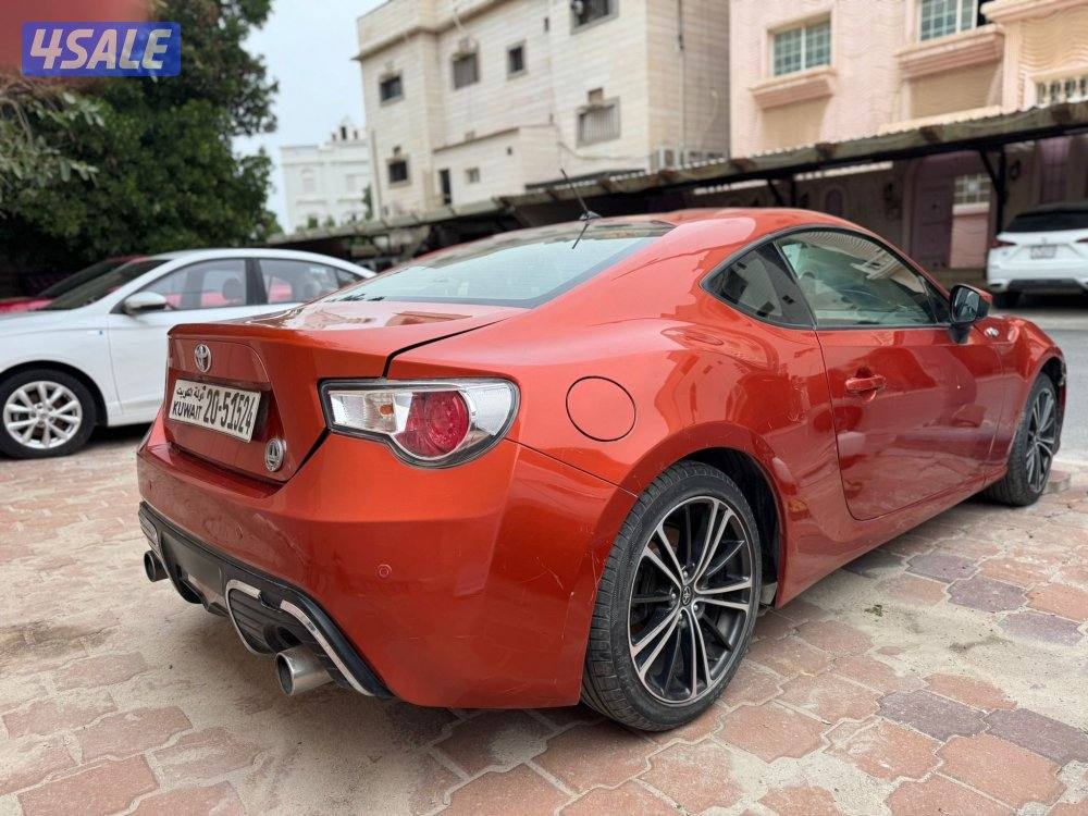 تويوتا 86 وارد الوكالة الساير عدادها 140 الف4