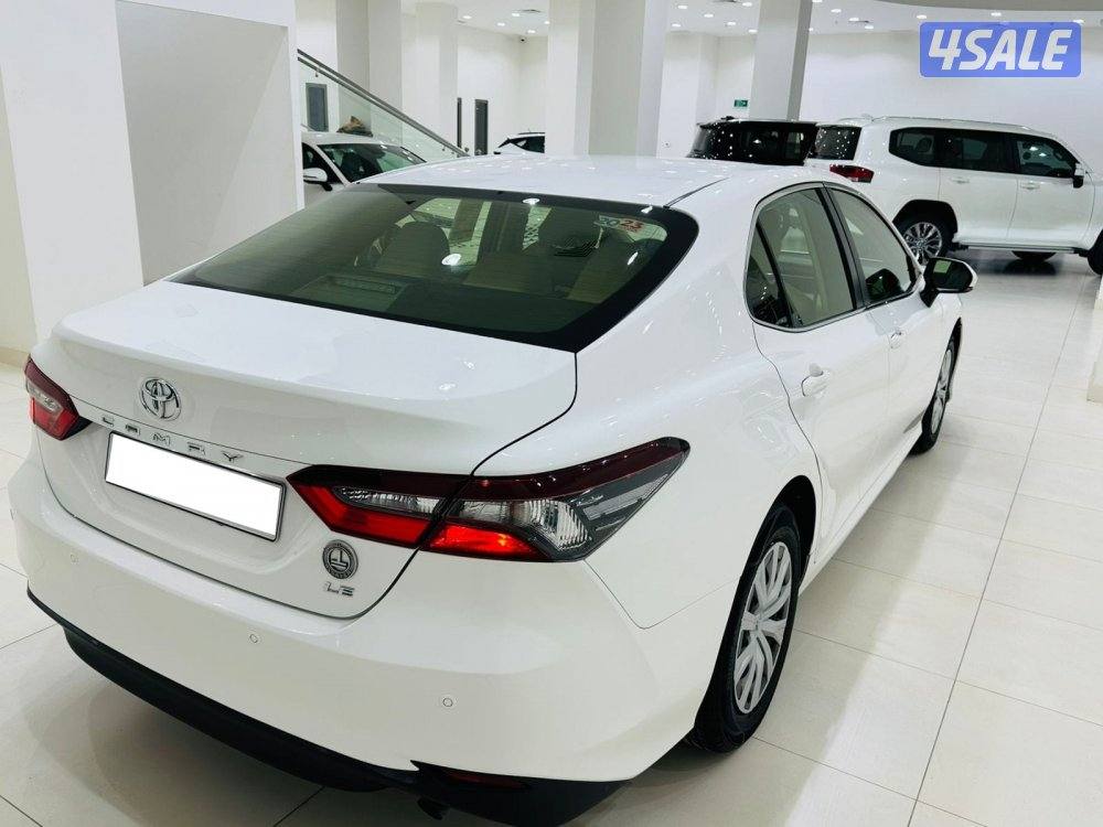 للبيع تويوتا كامري LE  2.5موديل 20233