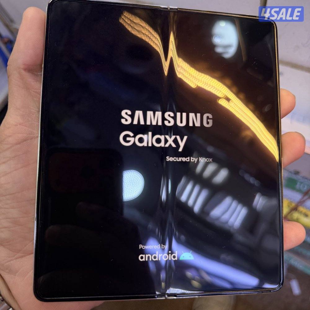 Samsung fold 5 only 5 days used not0