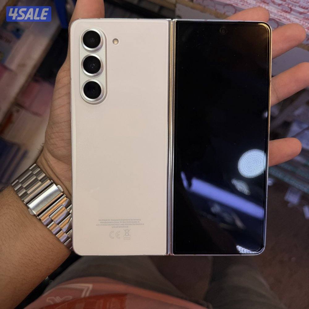 Samsung fold 5 only 5 days used not3