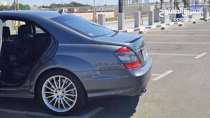 للبيع سيارتين اسكاليد مرسيدس13