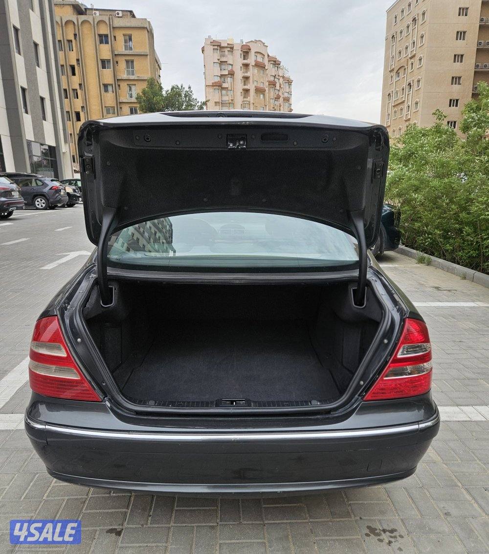 مرسيدس E320 موديل 2004 - تواير جديدة - سيرفس منتظم شرط الفحص7