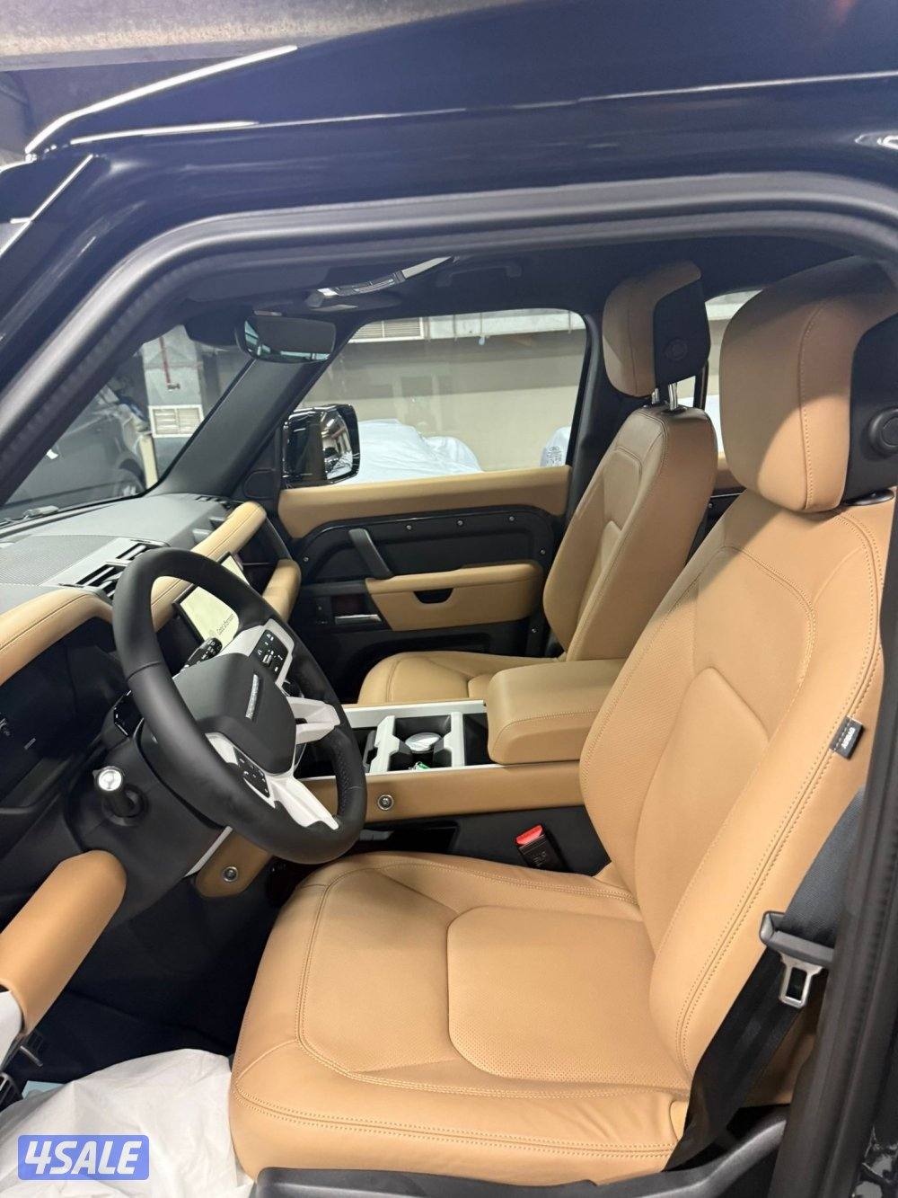 ديفندر اصفار استلام وكالة لون اسود واسمنتي الجديد داخل تان6 سلندر9