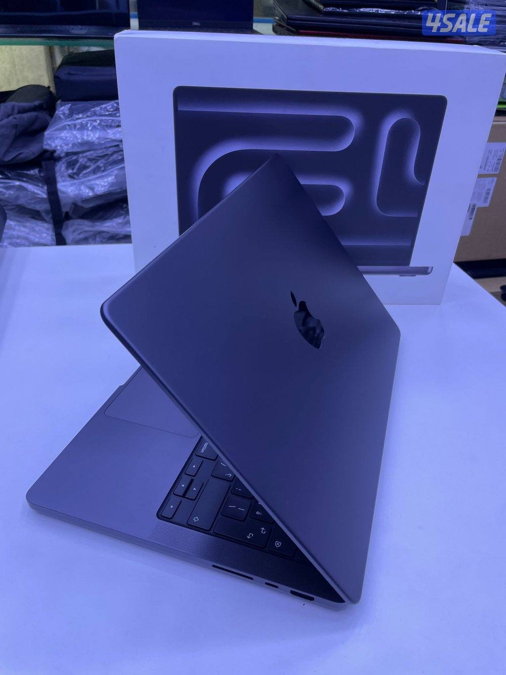 MacBook Pro M4 – 14.2 inch0