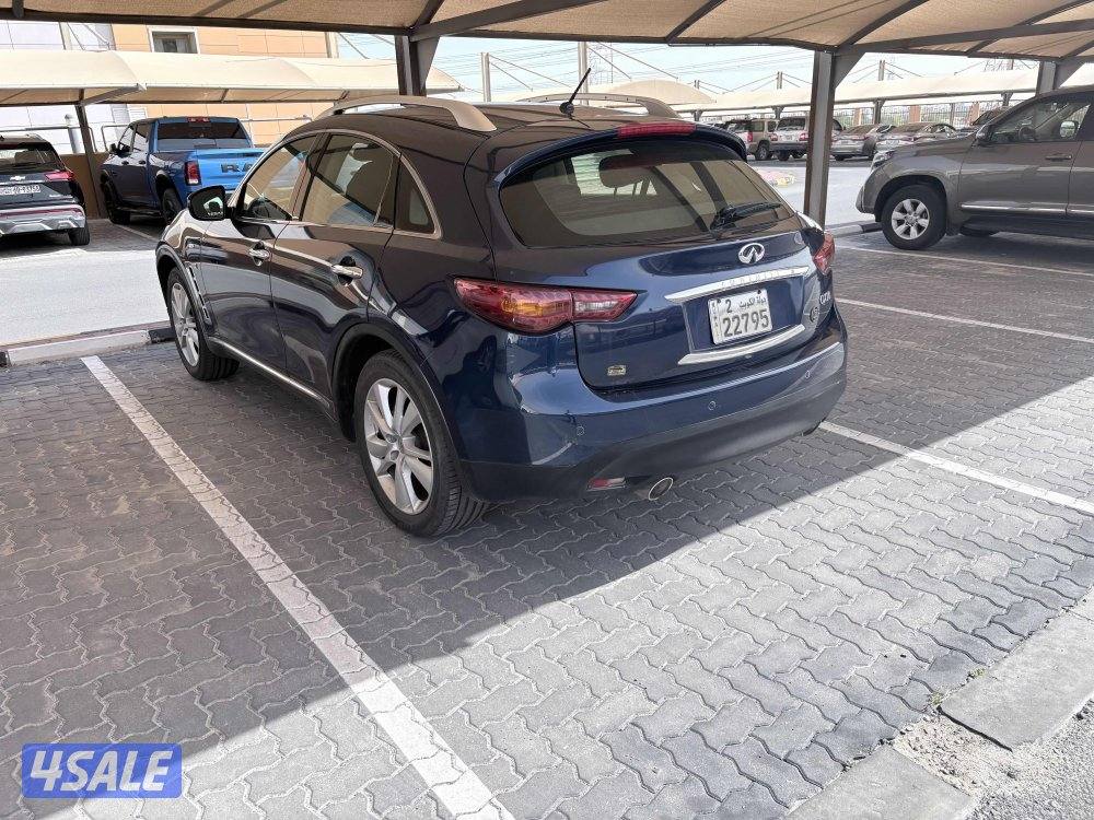 Infiniti QX70 20140