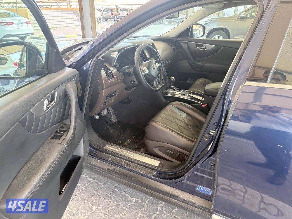 Infiniti QX70 20144