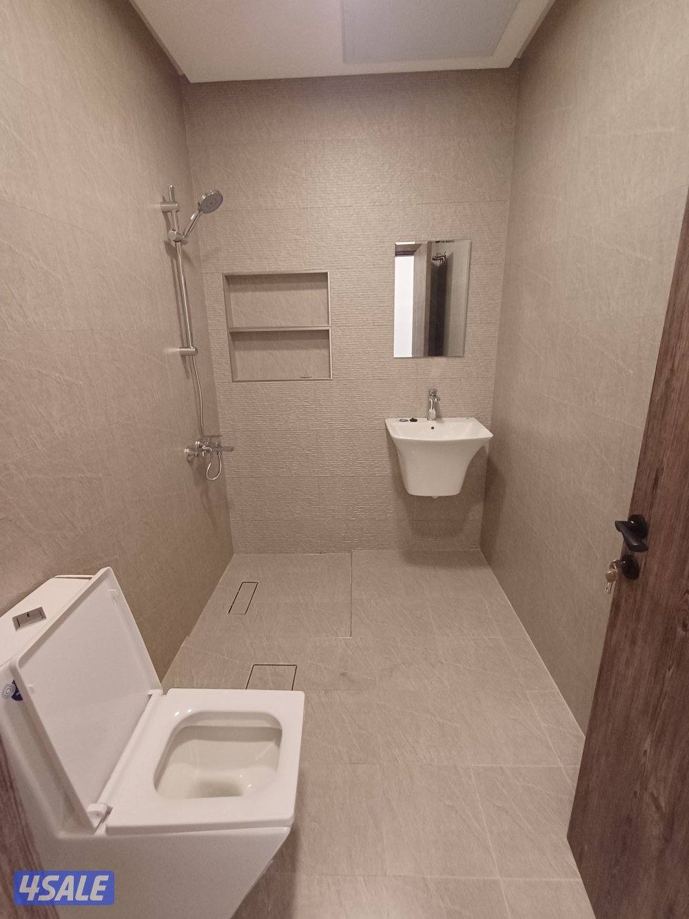 للايجار دور كامل ؟ جنوب عبد الله المبارك؟5