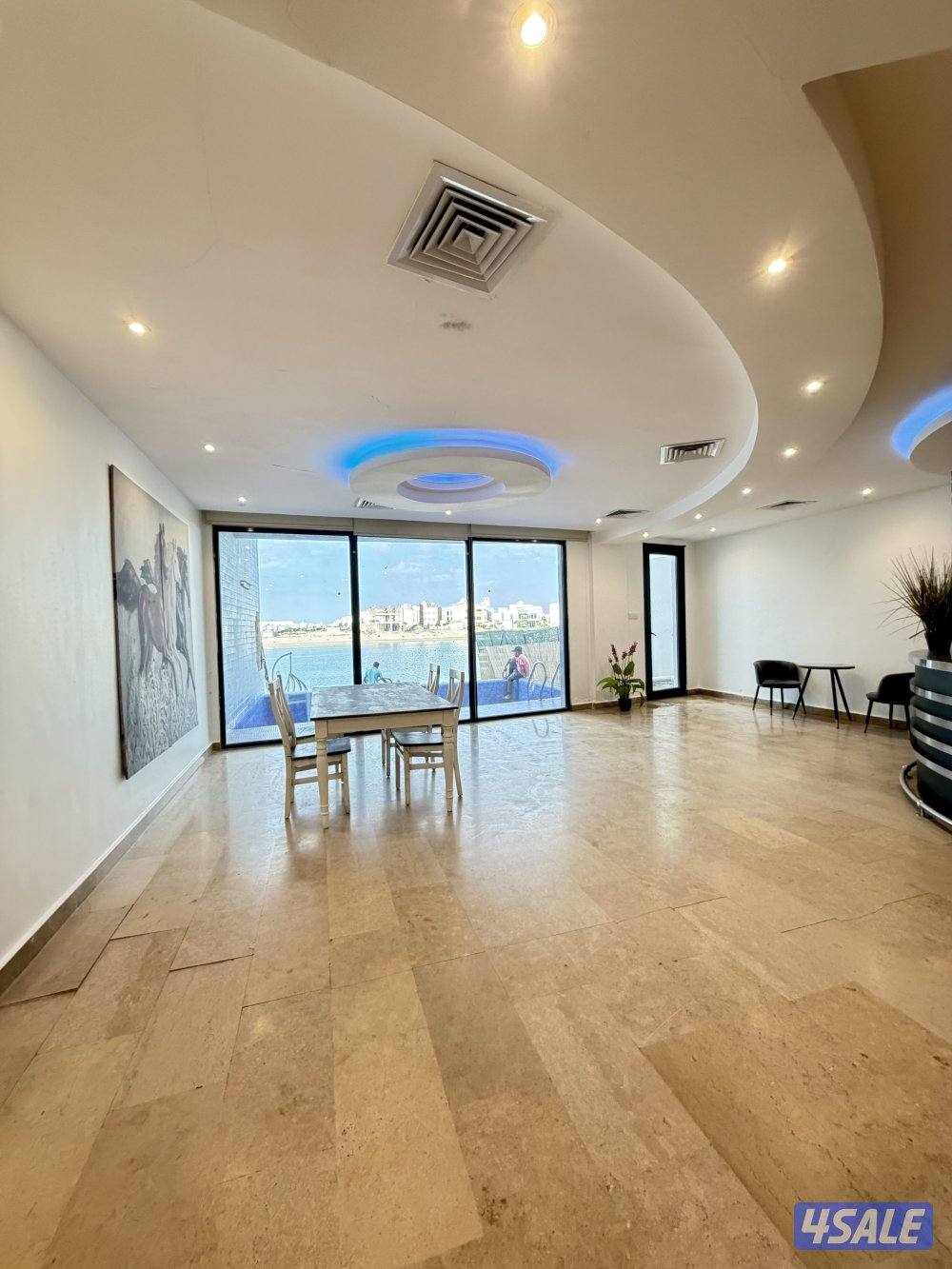 للايجار شاليه راقي جدن دورين صف اول عل بحر4