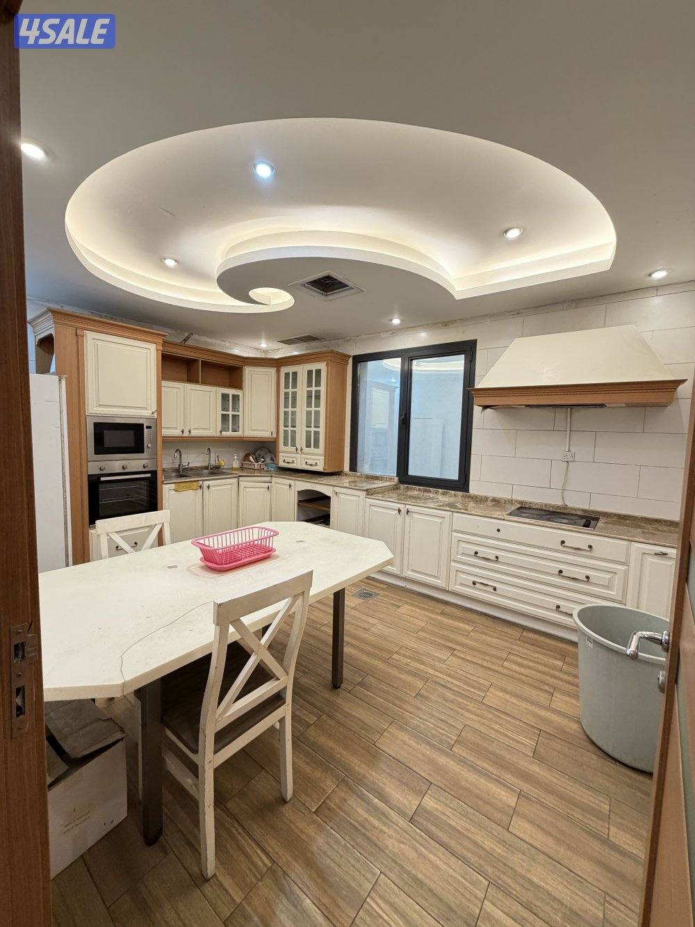 للايجار شاليه راقي جدن دورين صف اول عل بحر7