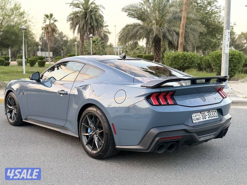 DARK HOURSEعداد 14 الف4