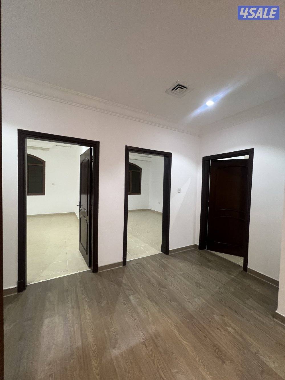 للإيجار شقة في غرب مشرف ٣ غرف نوم  وغرفة ناني5