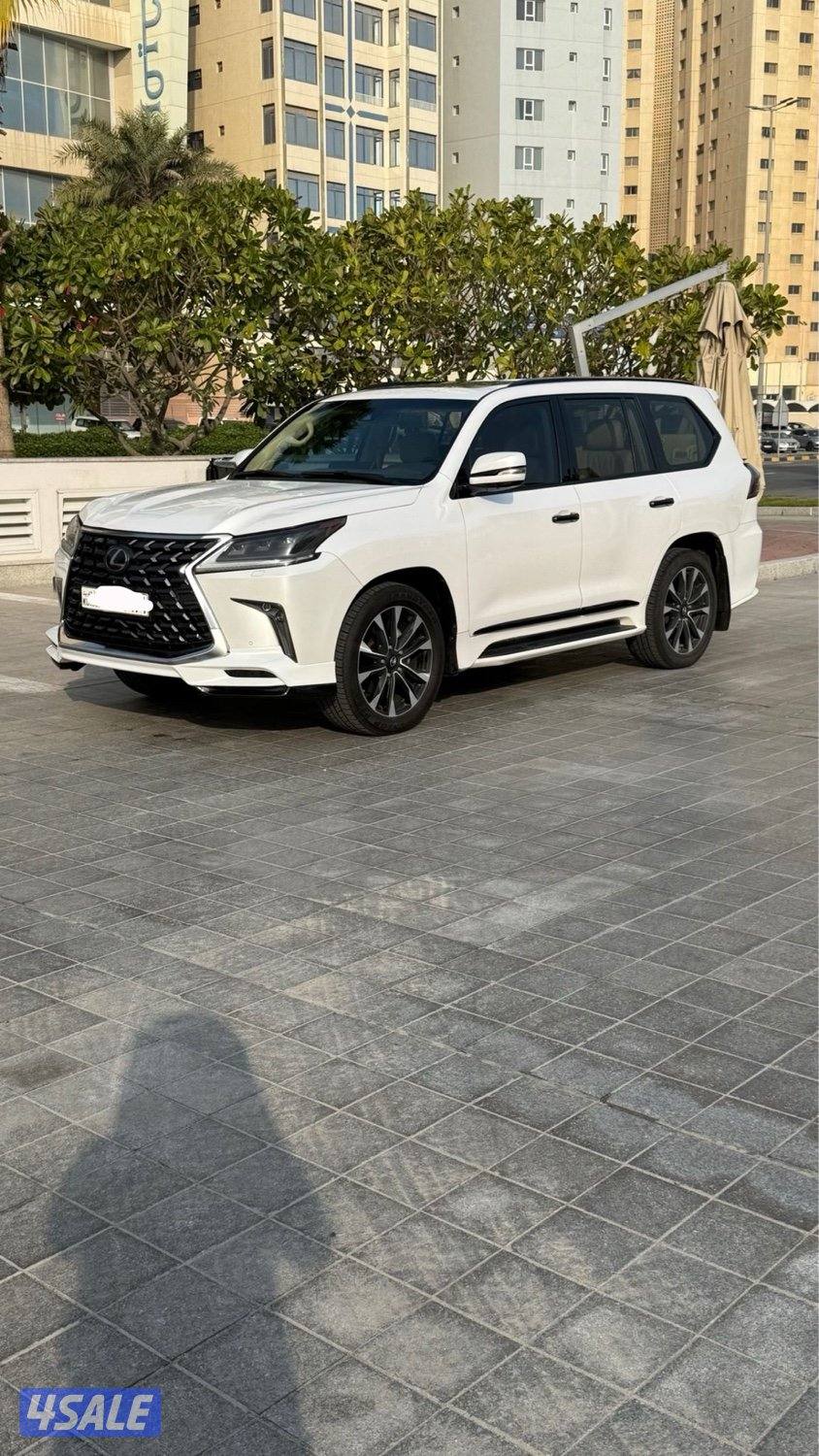 لكزس بلاك ايدشن اصلي الساير0