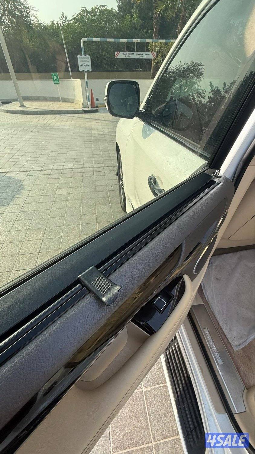 لكزس بلاك ايدشن اصلي الساير11