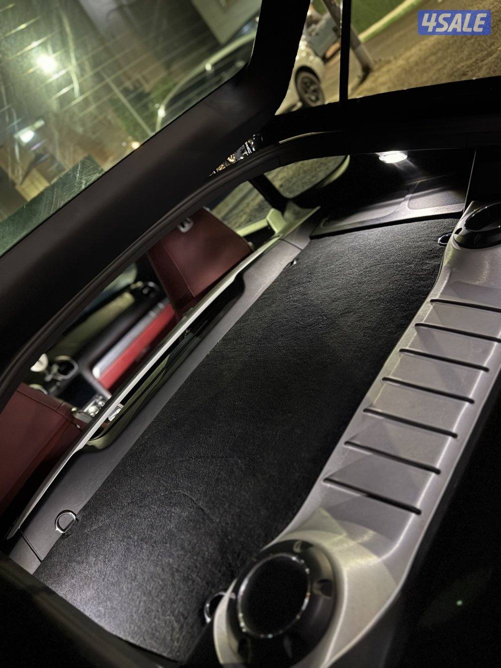 للبيع، cayman 7181