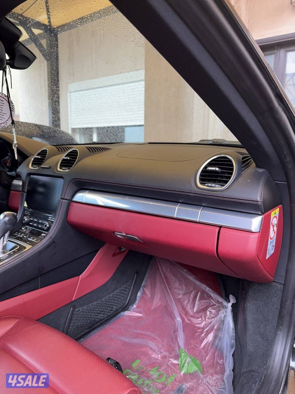 للبيع، cayman 7182