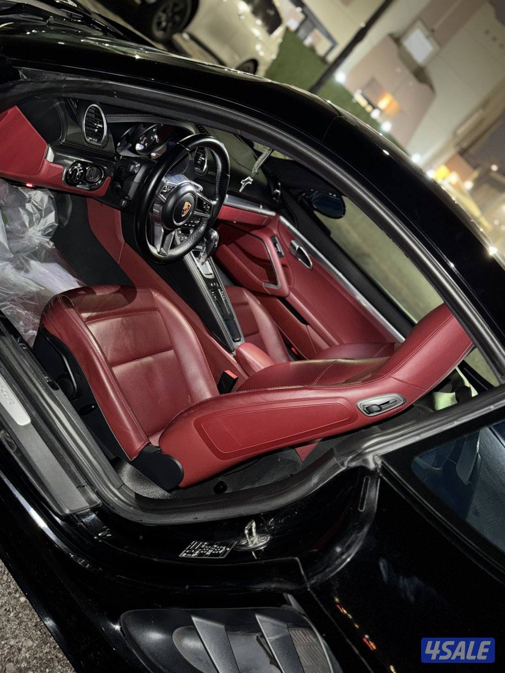 للبيع، cayman 7183