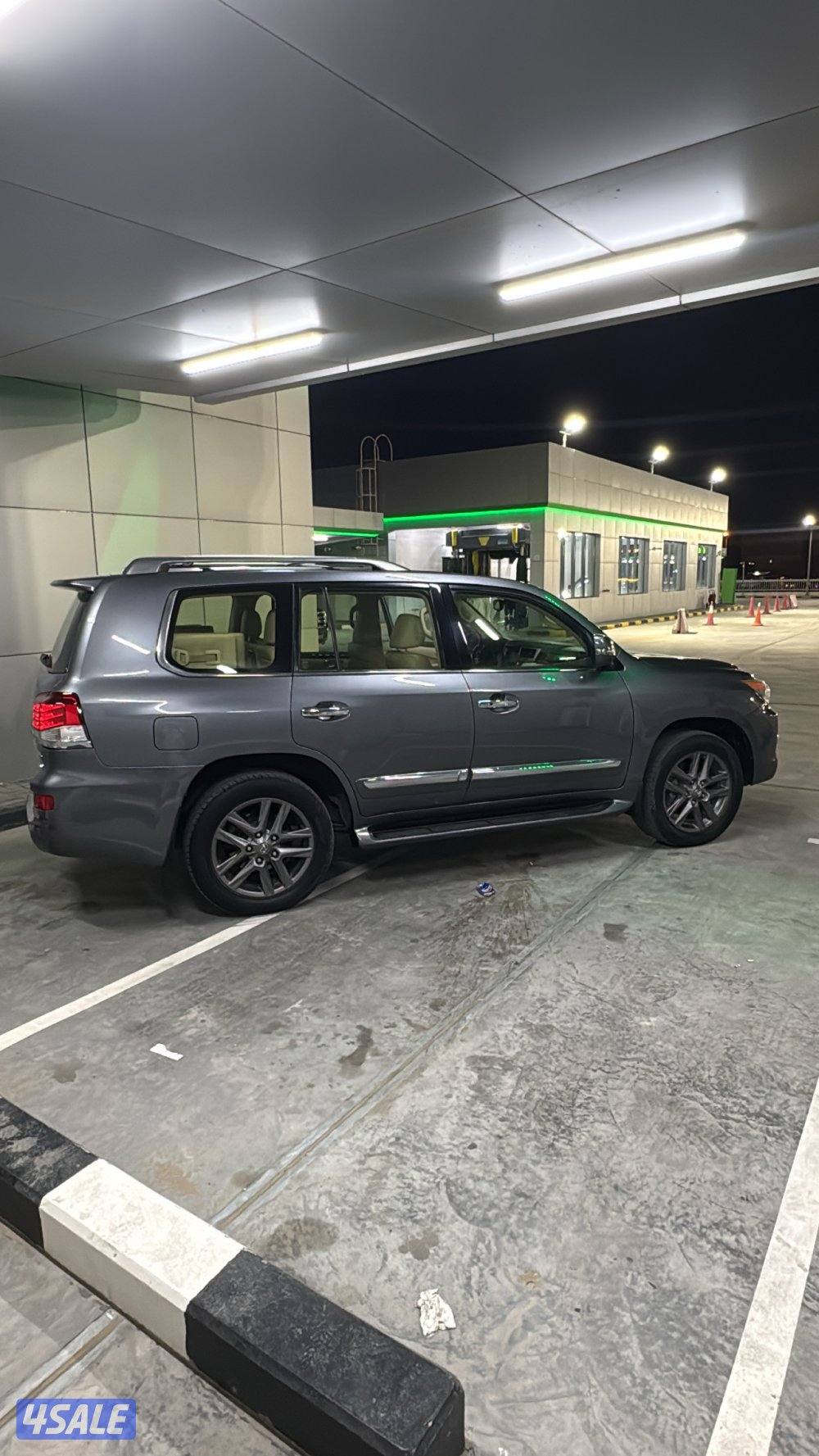 للبيع لكزس LX 570 شرط الفحص1