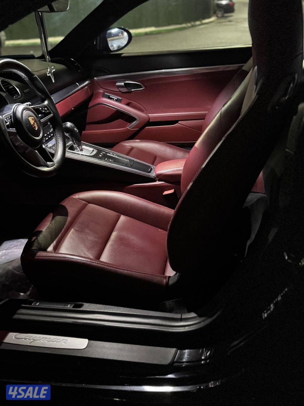 للبيع، cayman 7187