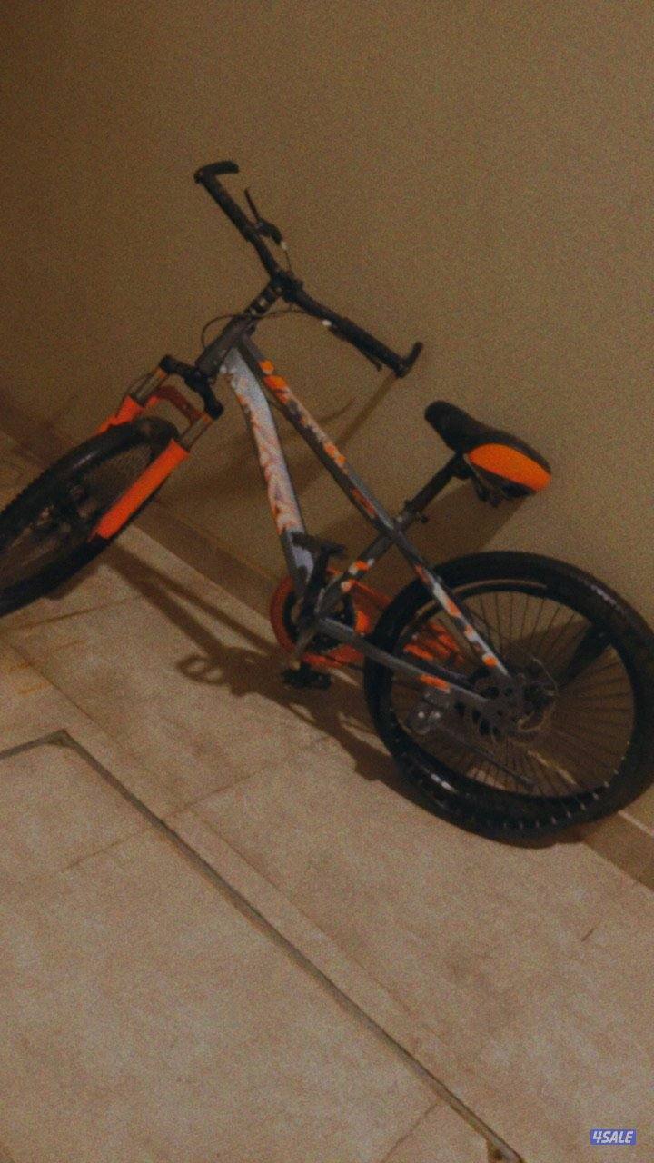 سيكل سبورت فخم مريح بس يبيله شغل بسيط جدا السعر 160