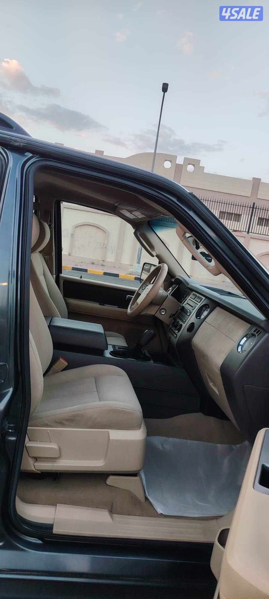 فورد اكسبدشن ٢٠٠٩ وكالة الكويت عداد ٢١٦8