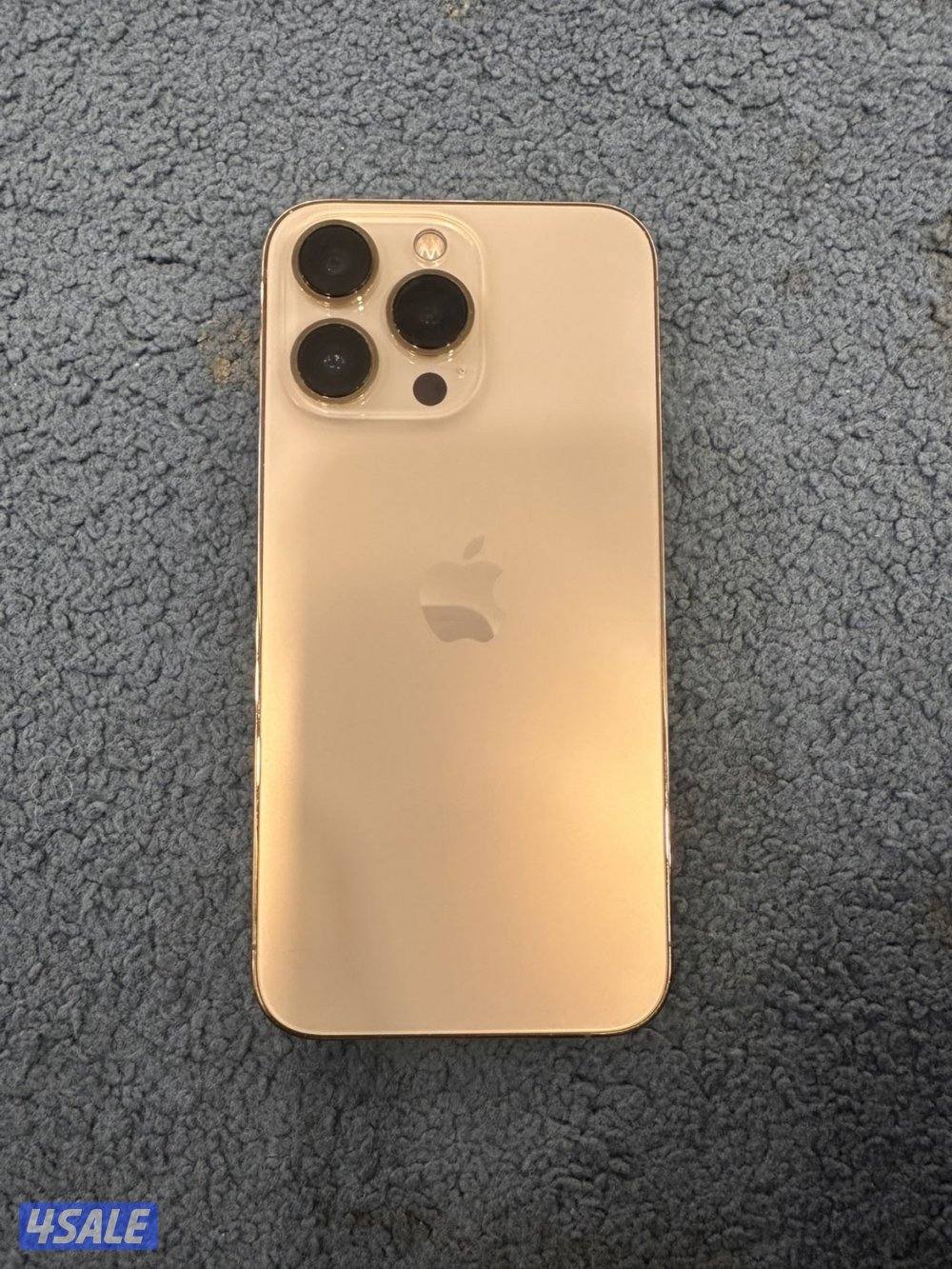 جهاز آيفون 13 برو نظيف وبدل شاشة رقم لتواصل        البطارية 860